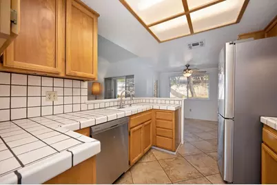 2611 Stoughton Way, Sacramento, CA 95827 - Photo 13