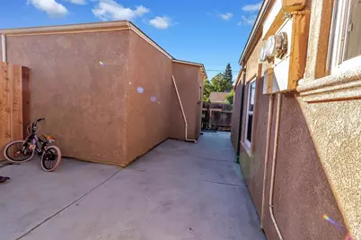 320 Acacia Street, Lodi, CA 95240 - Photo 31