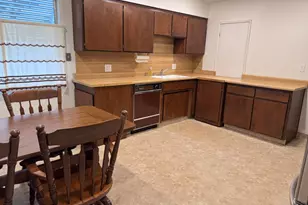 6717 52nd St, Sacramento, CA 95823 - Photo 15