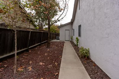 744 Bluff Drive, Los Banos, CA 93635 - Photo 43