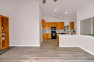 744 Bluff Dr, Los Banos, CA 93635 - Photo 15