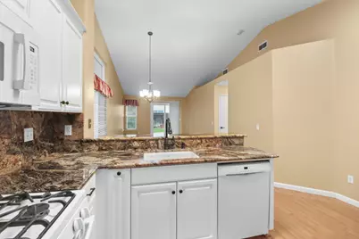 1421 Vigo Court, Davis, CA 95618 - Photo 23