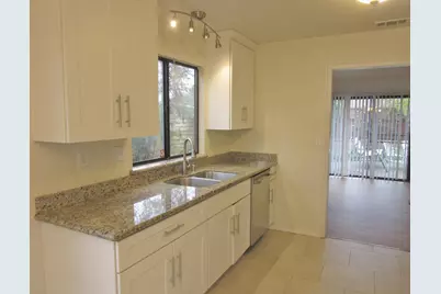 1906 Pontelli Court, Stockton, CA 95207 - Photo 9