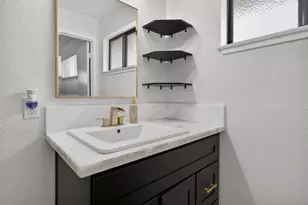 2005 Woodstock Way, Sacramento, CA 95825 - Photo 43