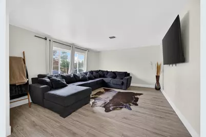 2005 Woodstock Way, Sacramento, CA 95825 - Photo 9