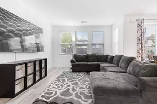 18 Seasmoke Pl, Elk Grove, CA 95758 - Photo 9