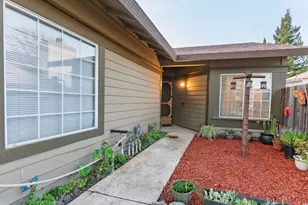 5407 Coral Creek Way, Elk Grove, CA 95758 - Photo 5