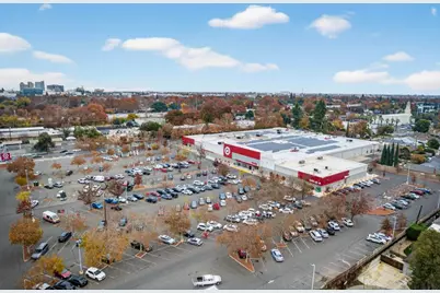 2751 Riverside Boulevard, Sacramento, CA 95818 - Photo 51