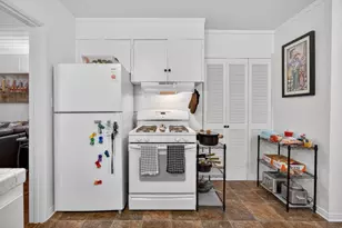 2751 Riverside Blvd, Sacramento, CA 95818 - Photo 31