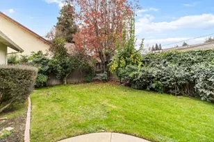 2426 W Tokay St, Lodi, CA 95242 - Photo 33