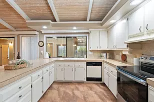 7201 Canelo Hills Dr, Citrus Heights, CA 95610 - Photo 9