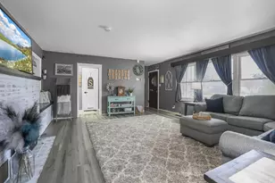 407 W H St, Oakdale, CA 95361 - Photo 5