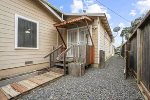 407 W H St, Oakdale, CA 95361 - Photo 35