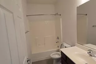 8720 Esperia Wy, Sacramento, CA 95828 - Photo 9