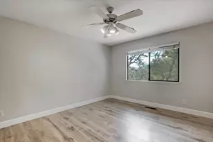 10885 Torrey Pines Dr, Auburn, CA 95602 - Photo 27