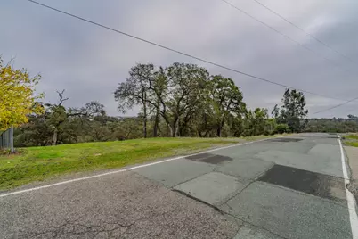 8719 Sparrowk Road, Valley Springs, CA 95252 - Photo 17