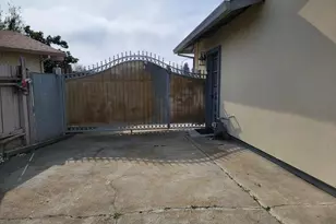 8387 Skywalker Ct, Sacramento, CA 95828 - Photo 27