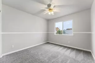 399 Bombay Cir, Sacramento, CA 95835 - Photo 21