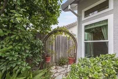 8668 Little Wood Circle, Elk Grove, CA 95624 - Photo 49