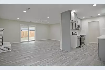 2065 Cody Court, Turlock, CA 95380 - Photo 9