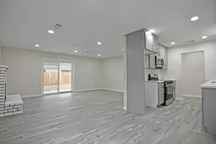 2065 Cody Ct, Turlock, CA 95380 - Photo 9