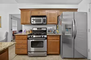 9541 Coney Island Cir, Elk Grove, CA 95758 - Photo 11