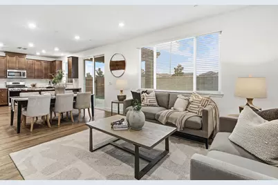 2033 Lake Range Way, Roseville, CA 95747 - Photo 5