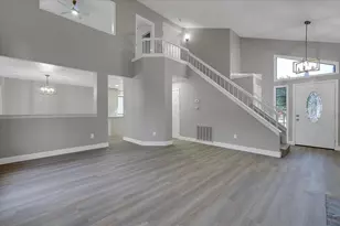 14 Eduardo Ct, Sacramento, CA 95831 - Photo 13