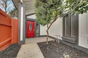 14 Eduardo Ct, Sacramento, CA 95831 - Photo 11