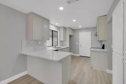 14 Eduardo Court, Sacramento, CA 95831 - Photo 21