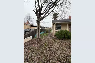 2730 Berger Avenue, Sacramento, CA 95815 - Photo 3