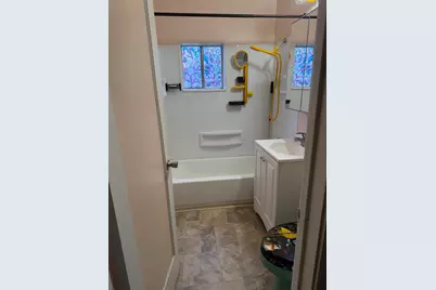 2730 Berger Avenue, Sacramento, CA 95815 - Photo 11