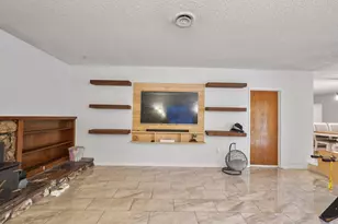 1641 Olivewood Ave, Manteca, CA 95336 - Photo 9