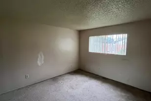 1720 Silver Creek Cir, Stockton, CA 95207 - Photo 17