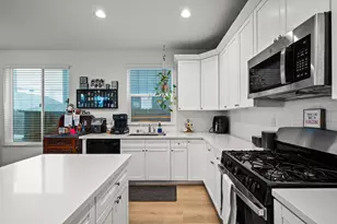 5541 Malibu Palm Ct, Sacramento, CA 95842 - Photo 13