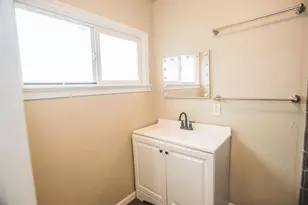 1201 Helena Ave, Sacramento, CA 95815 - Photo 19