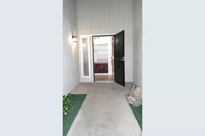 7613 Valley Wood Drive, Sacramento, CA 95828 - Photo 7