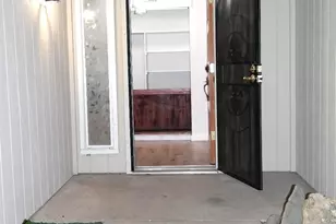 7613 Valley Wood Dr, Sacramento, CA 95828 - Photo 7