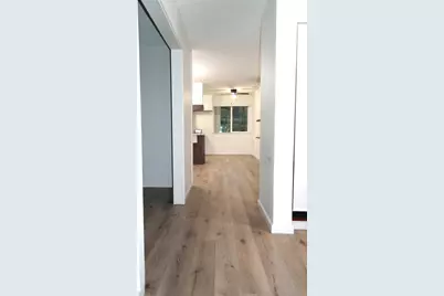 7613 Valley Wood Drive, Sacramento, CA 95828 - Photo 9