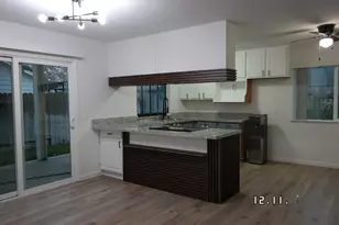 7613 Valley Wood Dr, Sacramento, CA 95828 - Photo 15