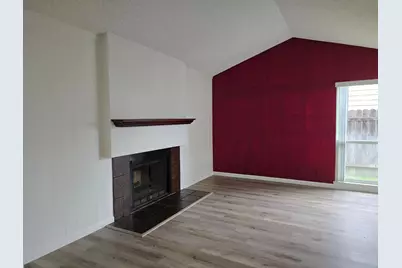 7613 Valley Wood Drive, Sacramento, CA 95828 - Photo 11