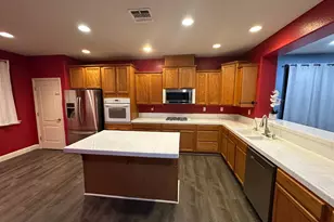 1454 Tarrant Dr, Olivehurst, CA 95961 - Photo 9