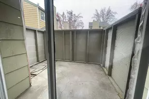 8224 Center Pkwy, Sacramento, CA 95823 - Photo 7