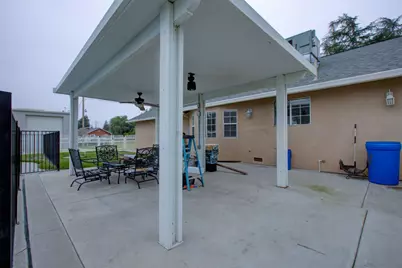 1624 Golf Road, Turlock, CA 95380 - Photo 29