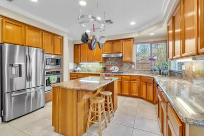 9793 Ellsmere Way, Elk Grove, CA 95757 - Photo 19