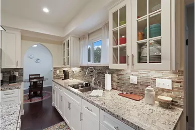 2634 Clarendon Avenue, Stockton, CA 95204 - Photo 23