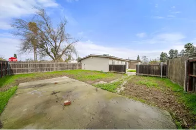 1500 Thorsen, Modesto, CA 95355 - Photo 25