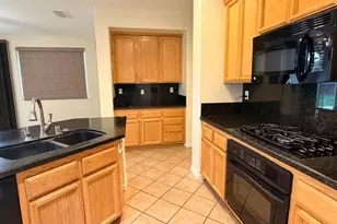 1161 Bronco Dr, Plumas Lake, CA 95961 - Photo 11