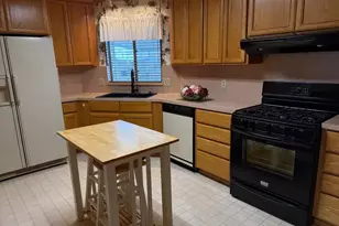 Pina, Sacramento, CA 95828 - Photo 9