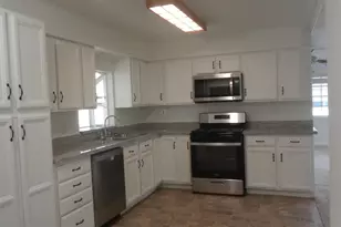 Bonanza Dr, Sacramento, CA 95842 - Photo 5